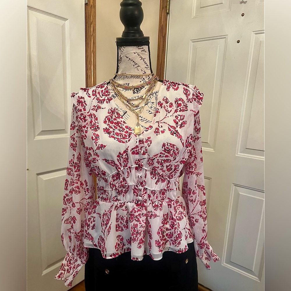 White House Black Market Floral Print Fitted Waist Blouse Large White Pink